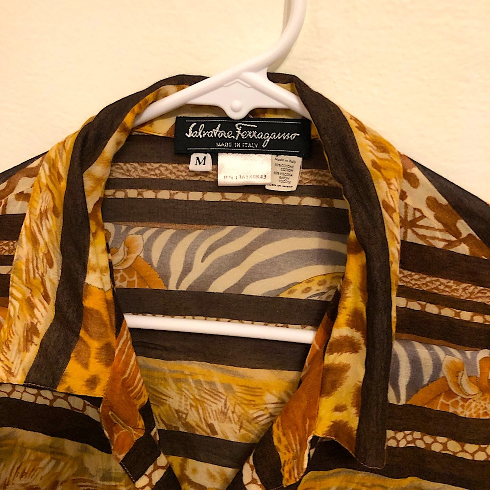 Beautiful Salvatore Ferragamo button front top